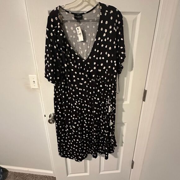 NWT Lane Bryant Black and White Pattern Dress - Size 22/24 - Picture 1 of 8